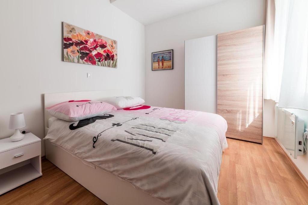F12 Apartments Zagreb Buitenkant foto